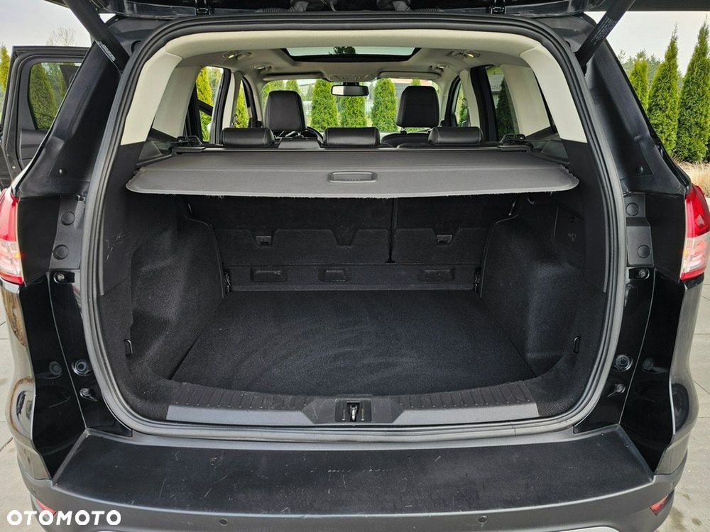 Ford Kuga - 31