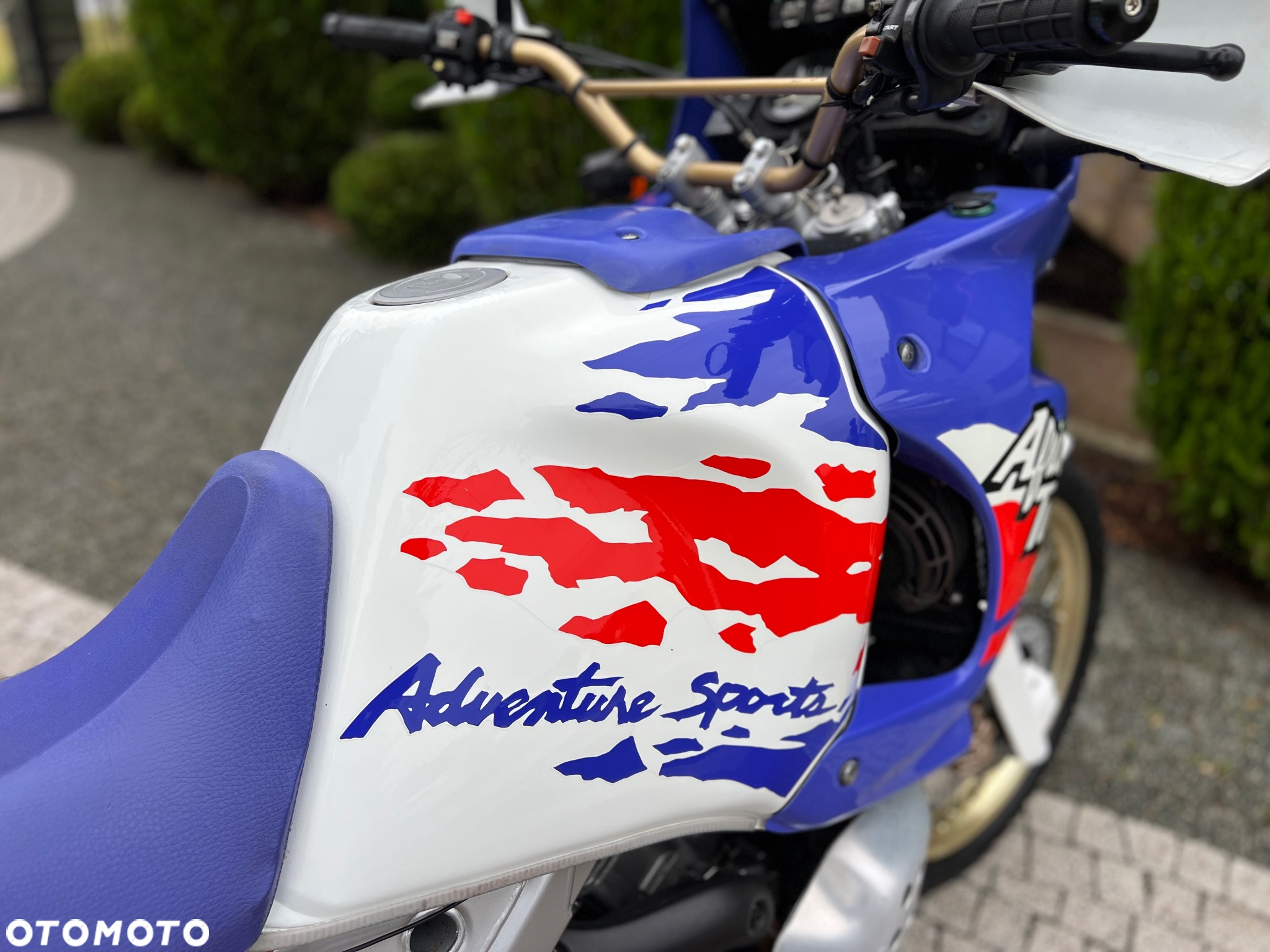 Honda XRV - 17