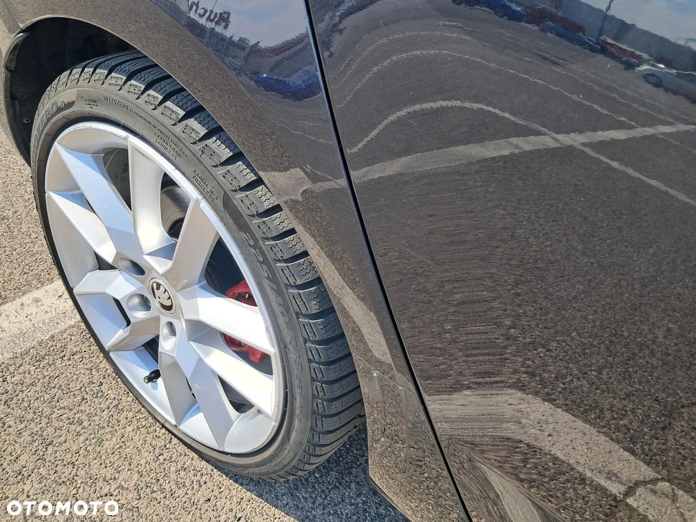 Skoda Octavia 2.0 TSI RS - 15