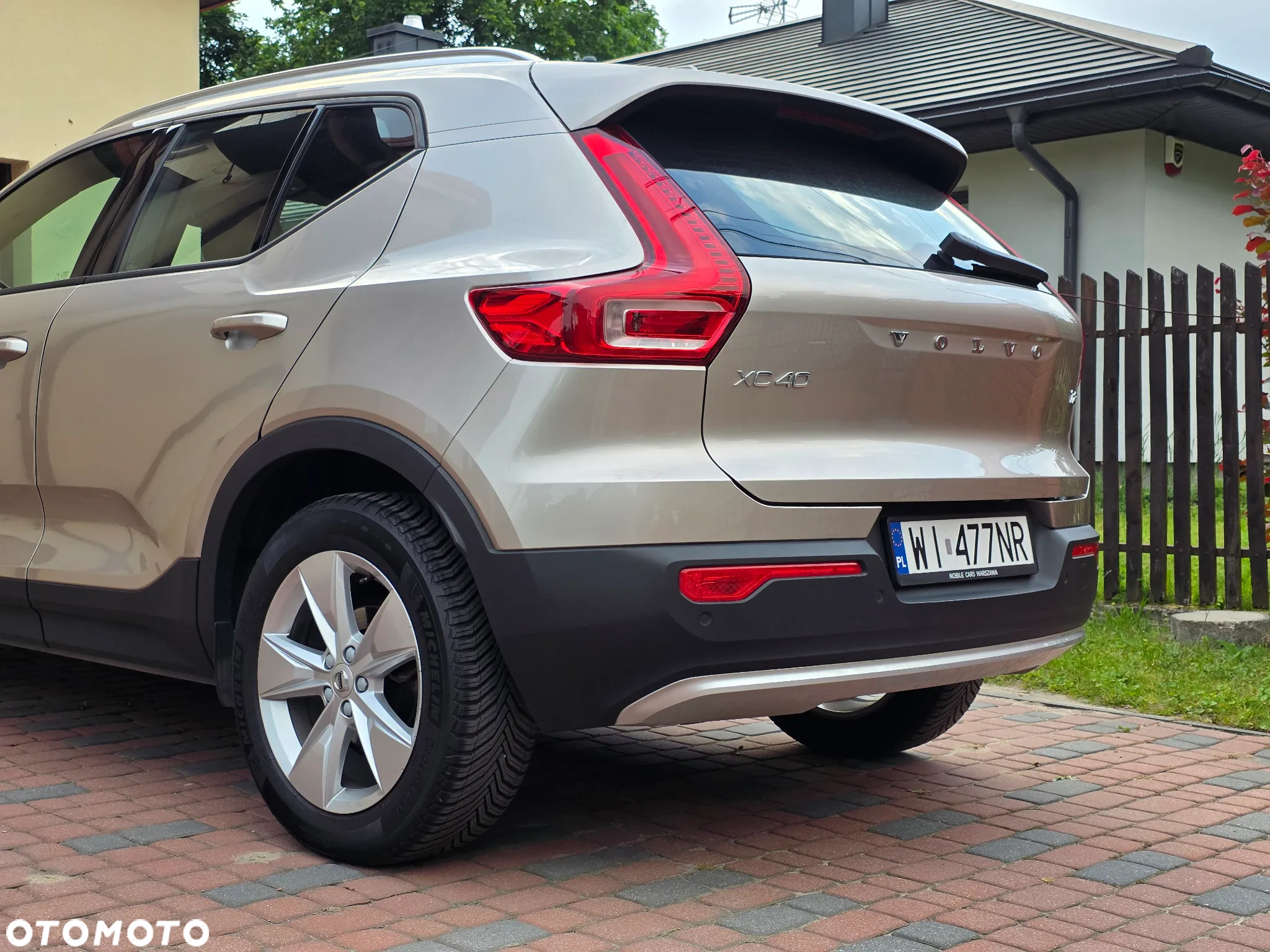 Volvo XC 40 T2 Plus Bright - 2