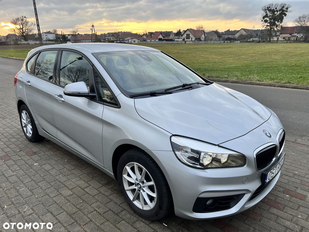 BMW Seria 2 216d - 4