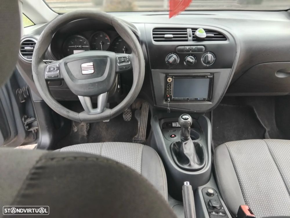 SEAT Leon 1.6 TDI ECOMOTIVE Style - 12