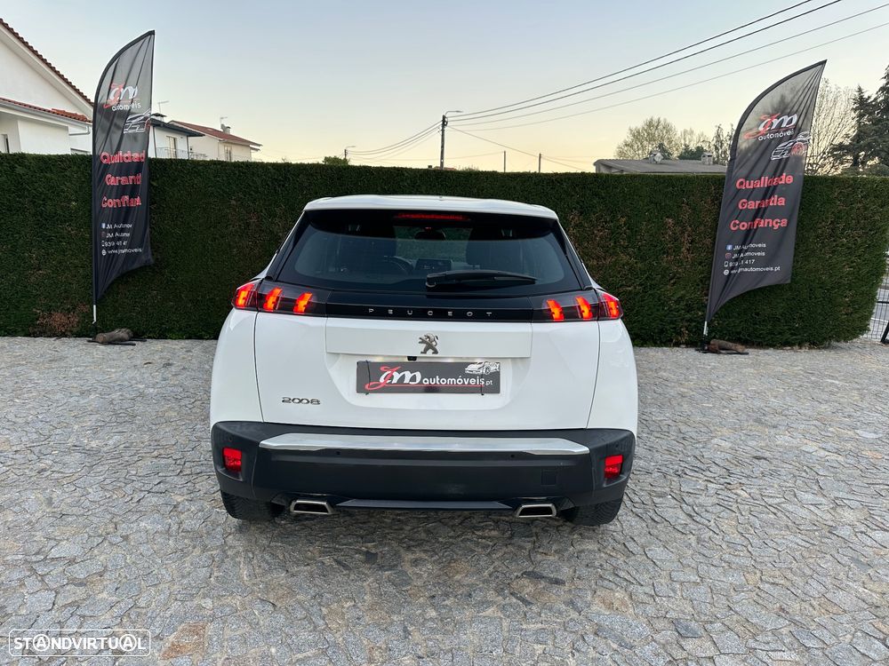 Peugeot 2008 PureTech 130 EAT8 Active - 6