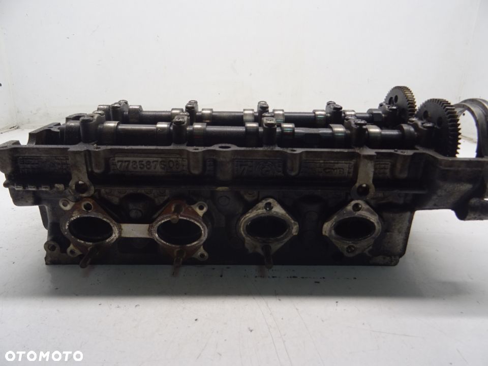BMW E90 04-12 2.0D GŁOWICA WAŁKI ROZRZĄDU 7781211.02 M47T - 3