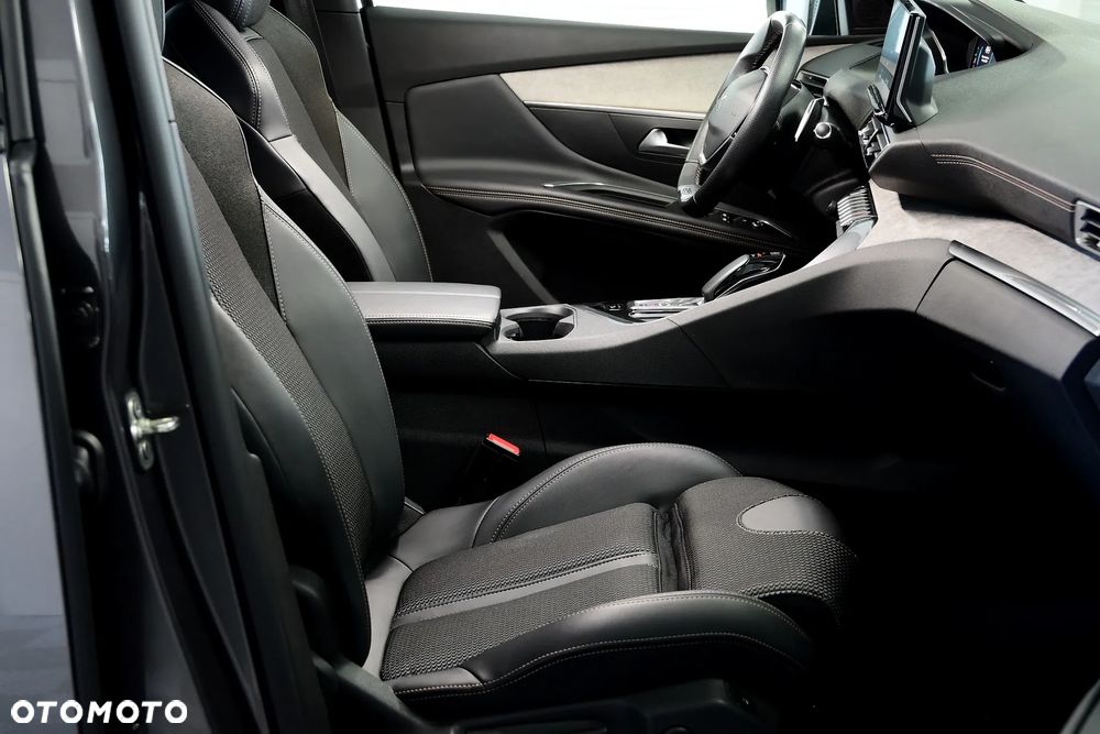 Peugeot 3008 1.6 PureTech Hybrid4 PHEV GT S&S EAT8 - 22