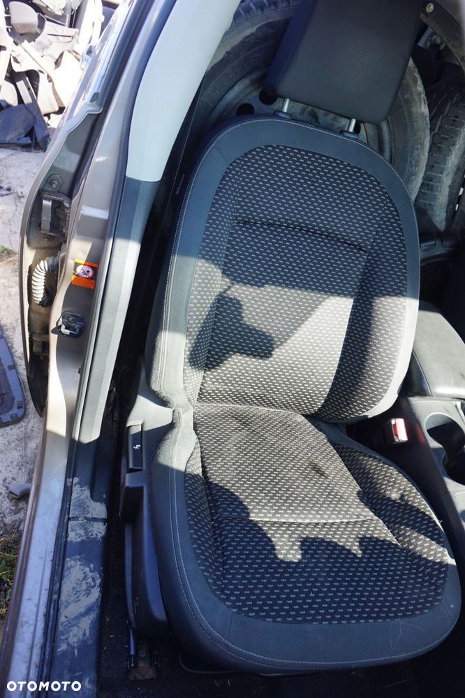 FOTEL PRZEDNI PRAWY QASHQAI+2 I J10  NISSAN 2008-2013 - 1