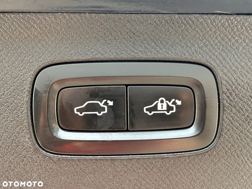 Volvo XC 90 - 10