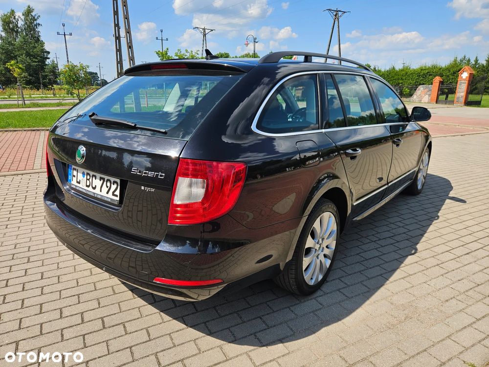 Skoda Superb 2.0 TDI DSG Exclusive - 5