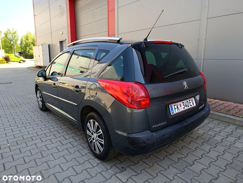 Peugeot 207 95 VTi Filou - 11
