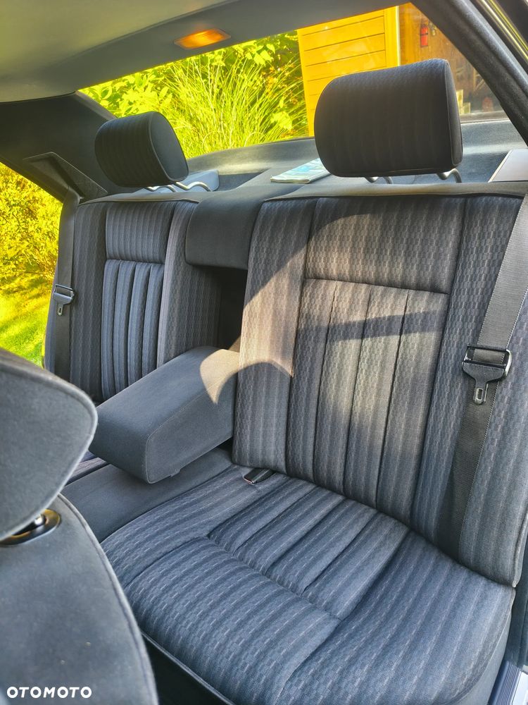 Mercedes-Benz W124 (1984-1993) - 16