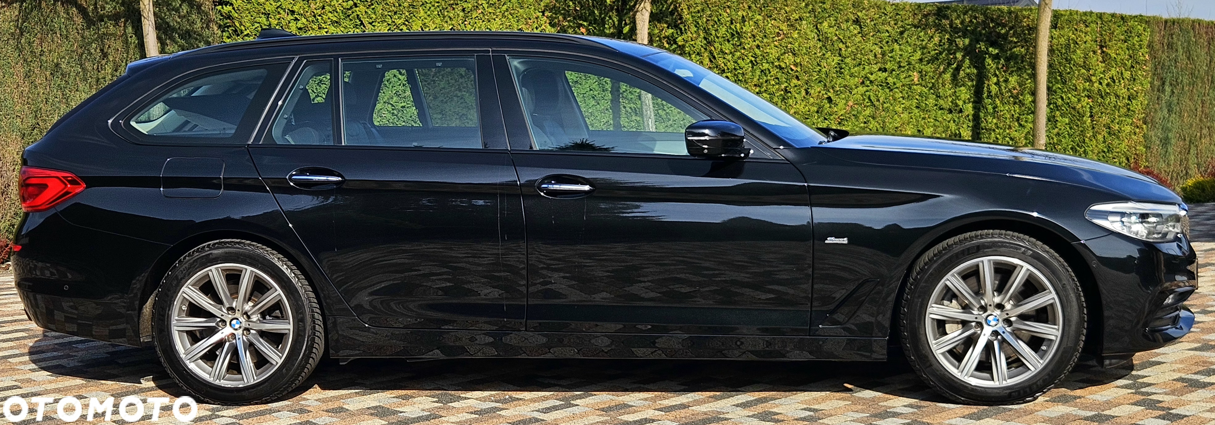 BMW Seria 5 530d xDrive Sport Line sport - 10