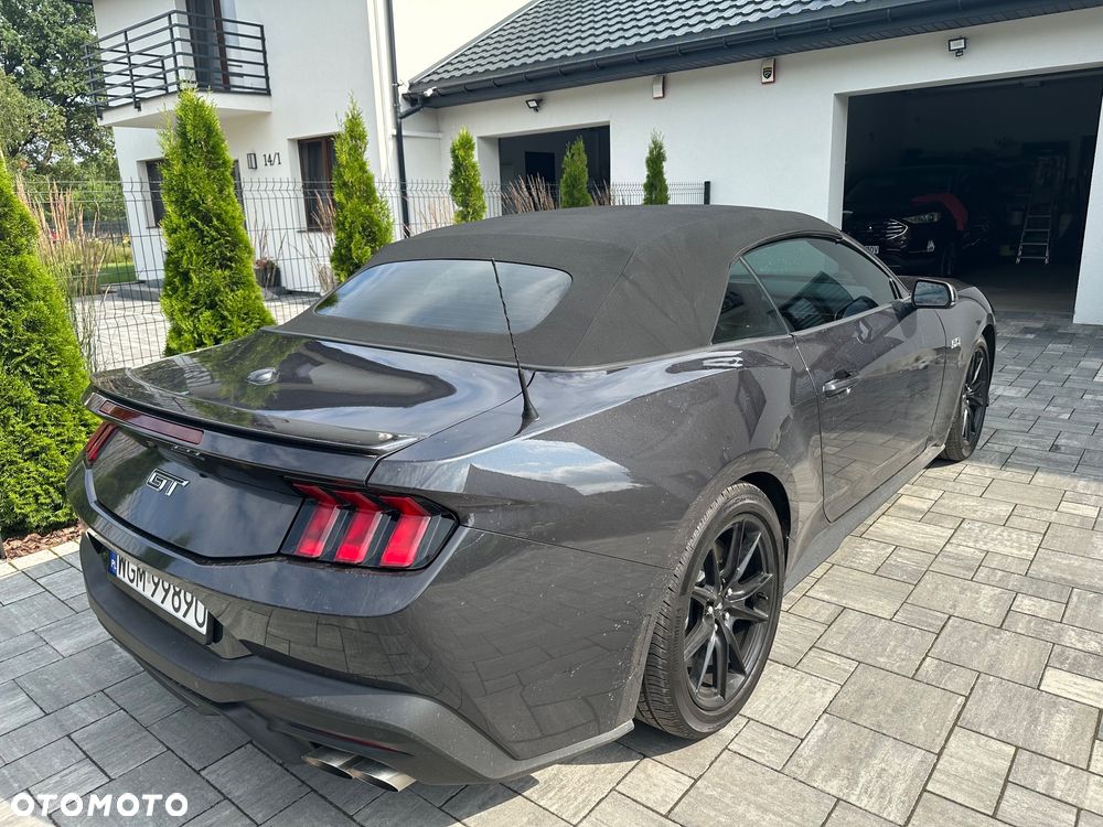 Ford Mustang - 6