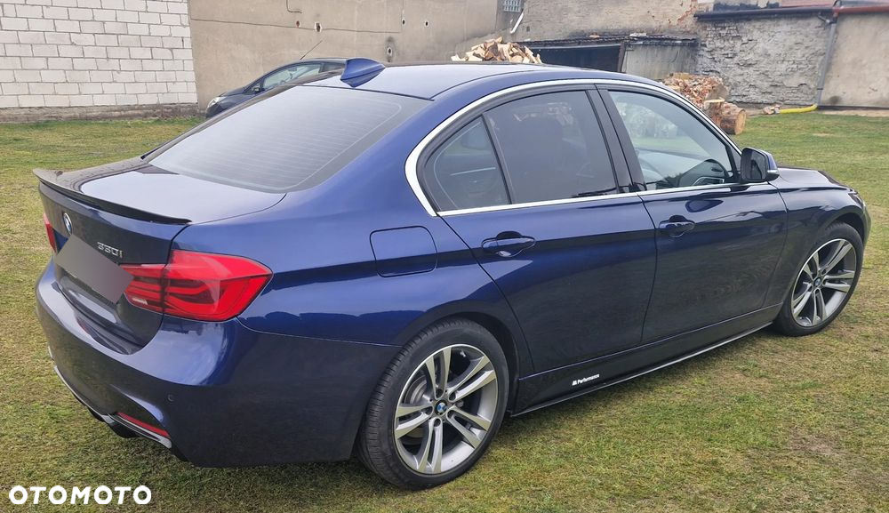 BMW Seria 3 330i Advantage sport - 9