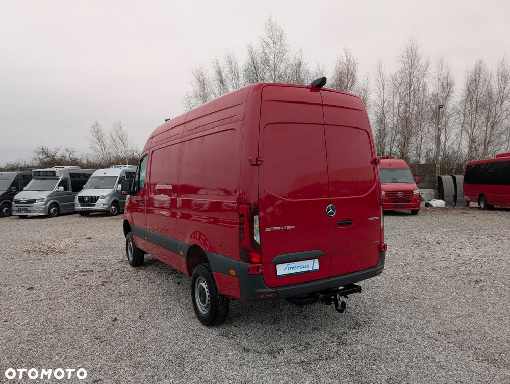 Mercedes-Benz Sprinter 319 - 7