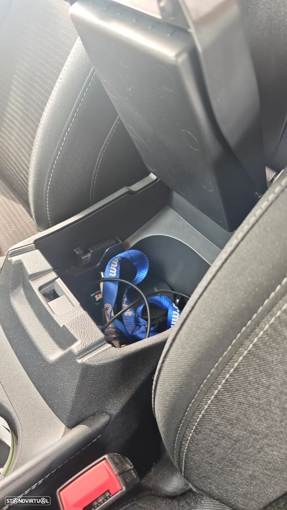 Nissan Qashqai 1.3 DIG-T N-Connecta J18 Led - 18