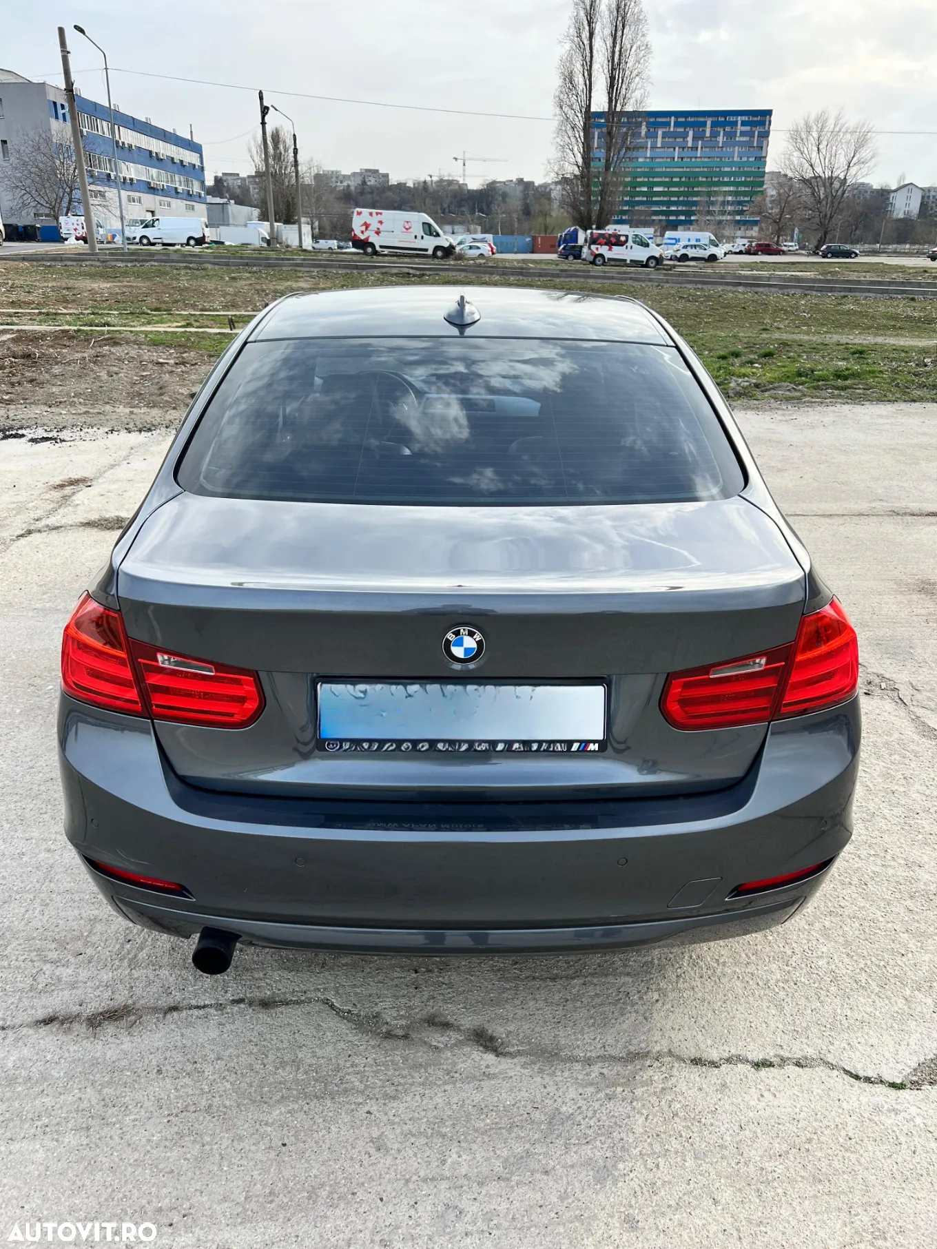 BMW Seria 3 320i Aut. - 4
