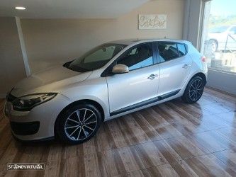 Renault Mégane 1.5 dCi Dynamique SS - 10