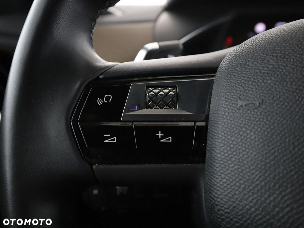 DS Automobiles DS 3 Crossback 1.2 PureTech Montmartre - 34