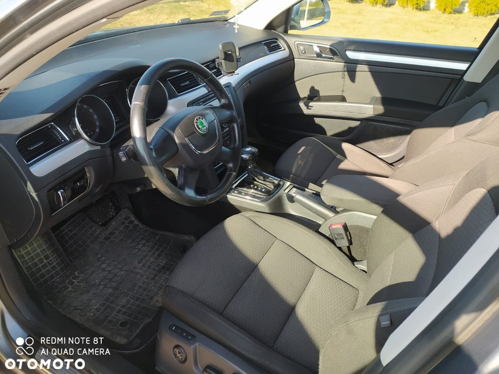 Skoda Superb 2.0 TDI DSG Comfort - 6