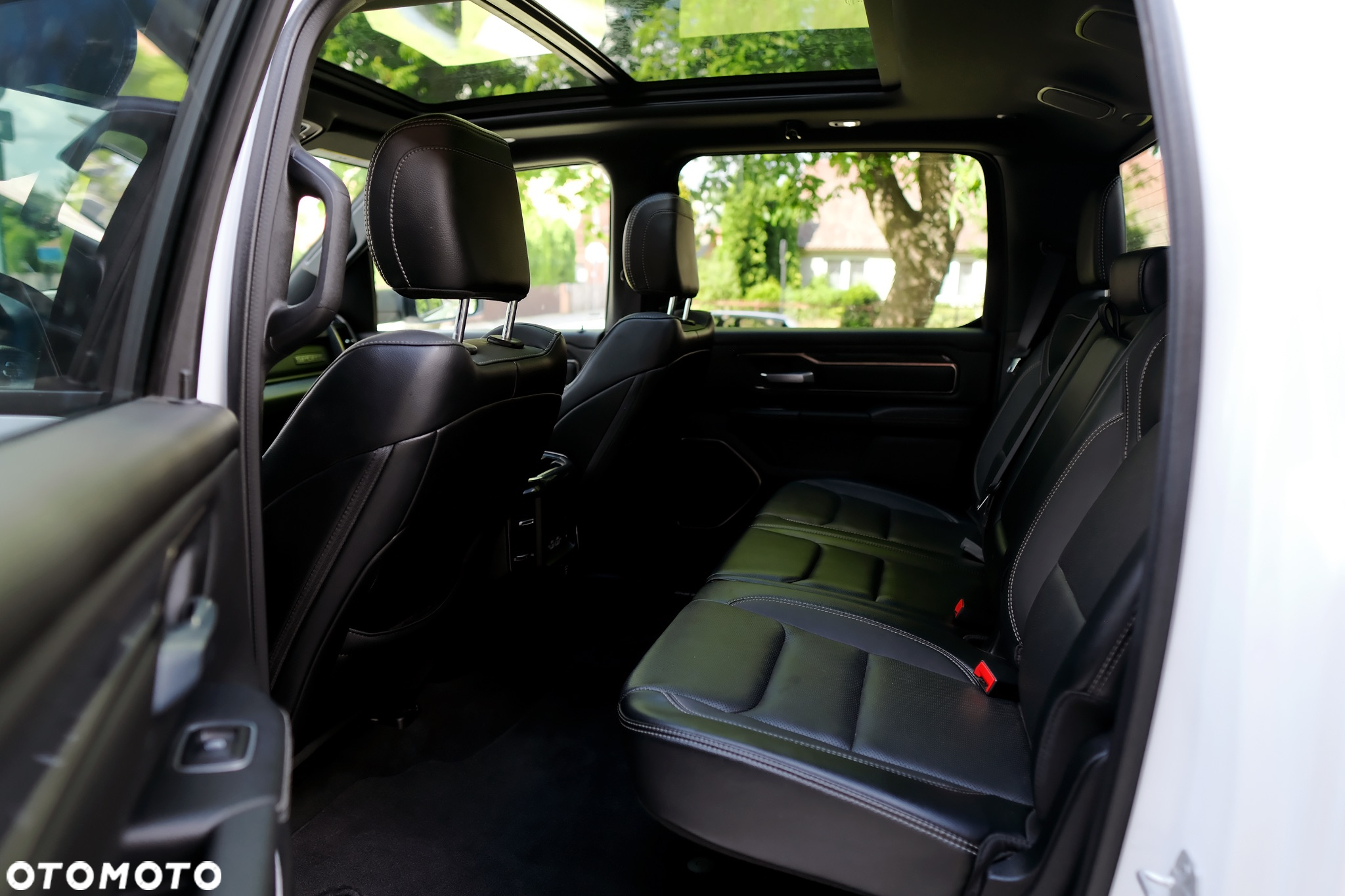 RAM 1500 Crew Cab Sport - 22
