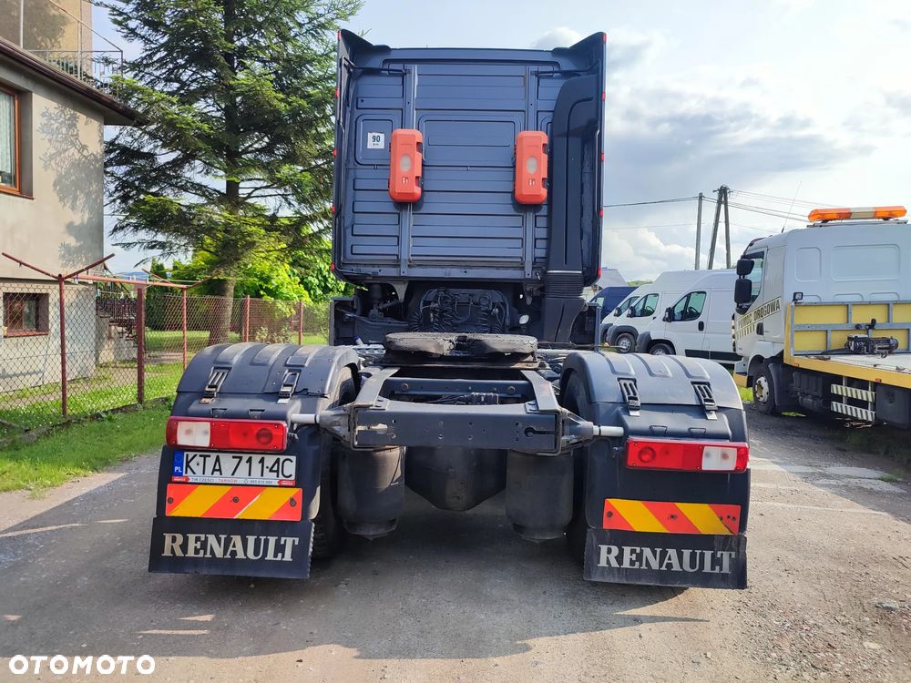 Renault MAGNUM - 11