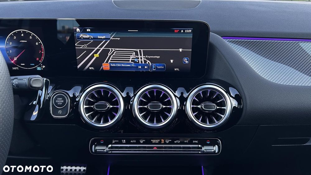 Mercedes-Benz GLA 200 AMG Line - 17