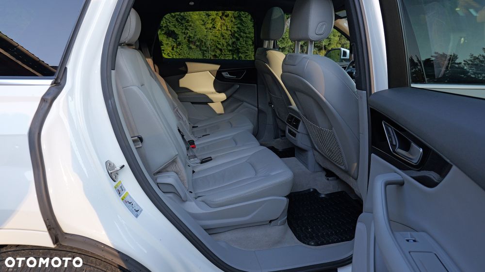 Audi Q7 - 21