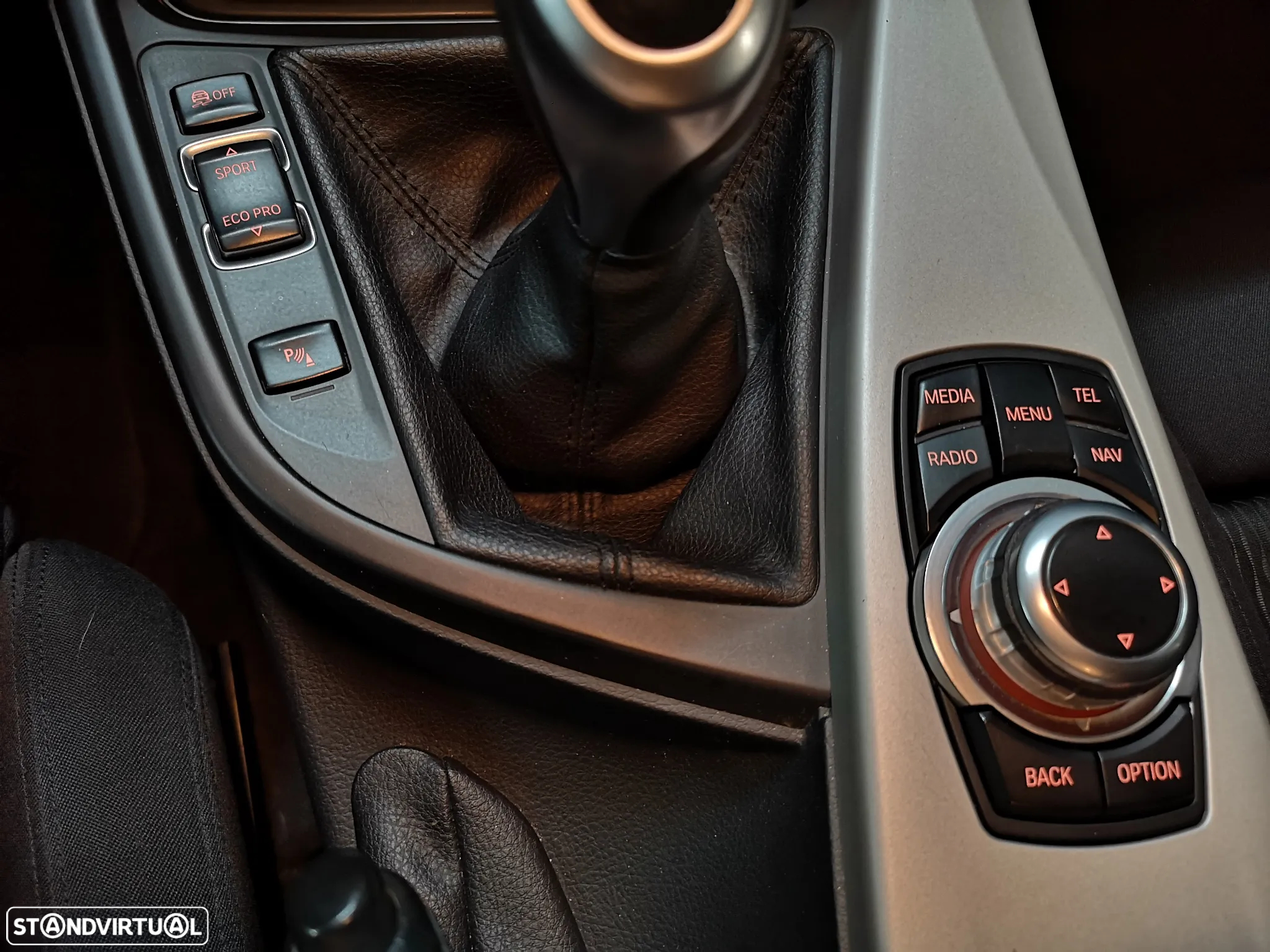 BMW 320 d DPF Touring Edition Sport - 23