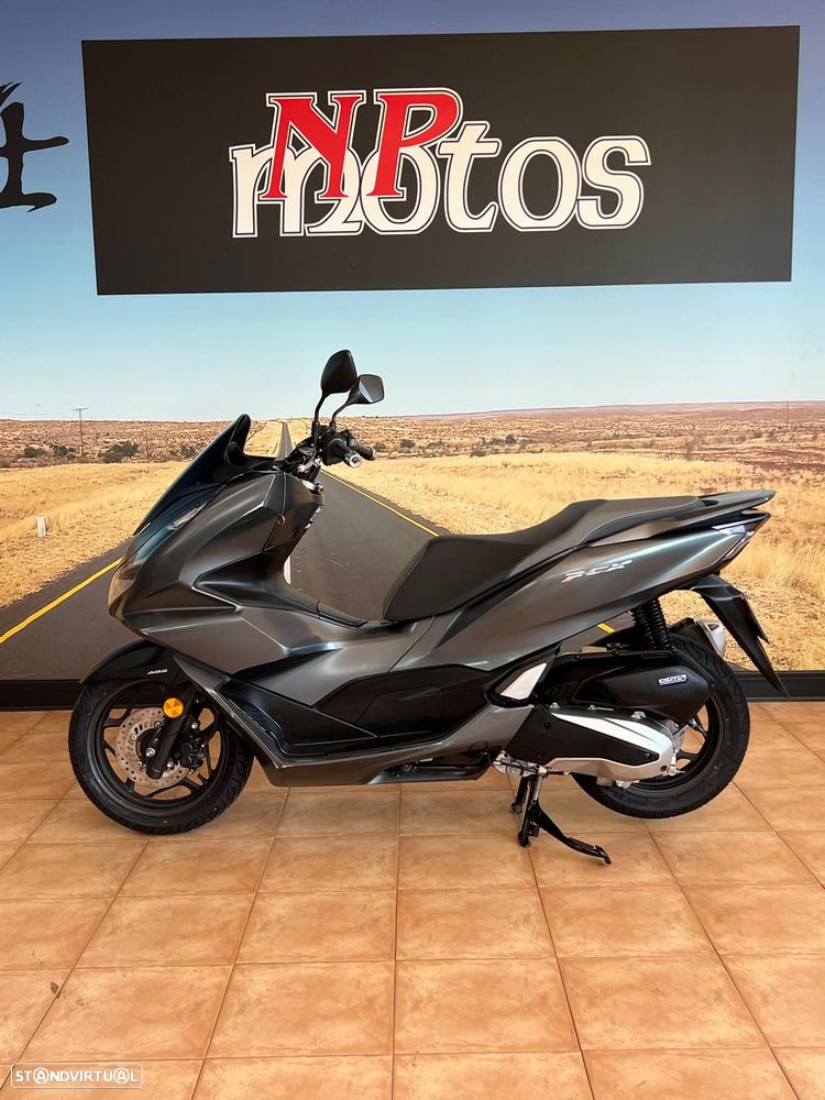 Honda PCX125 - 1