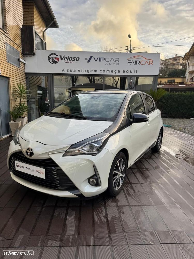 Toyota Yaris 1.0 VVT-i 20 Anos - 1