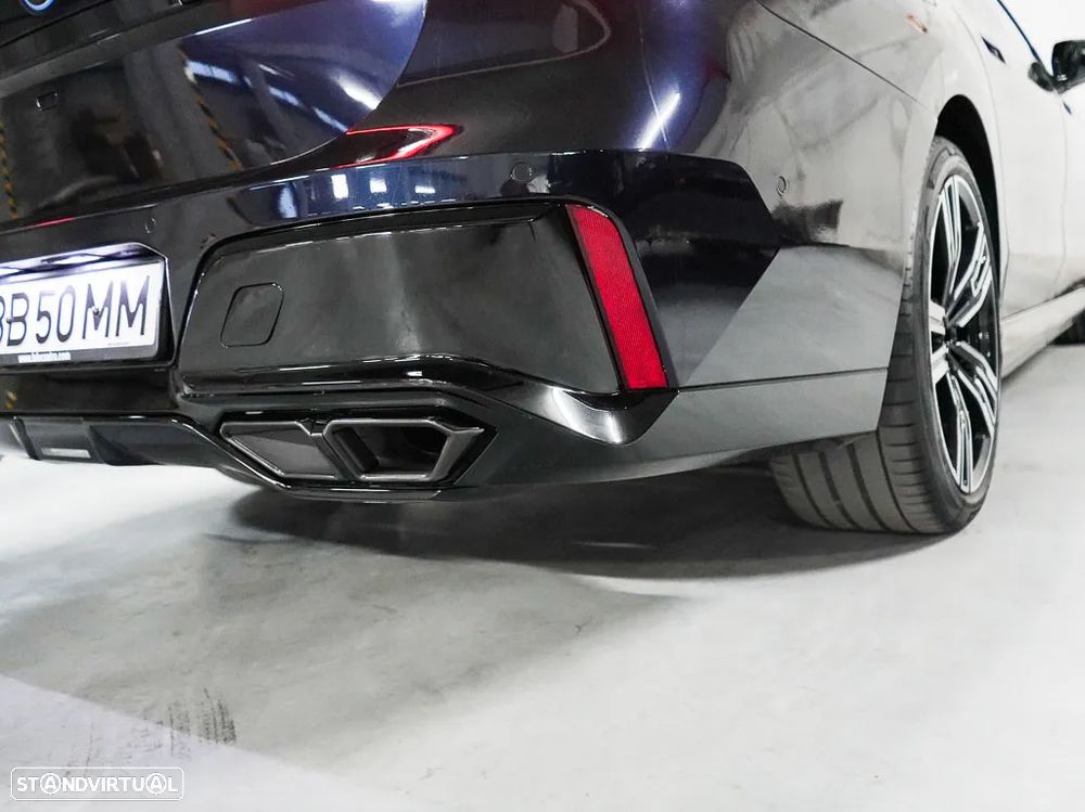 BMW 760 M760e xDrive - 11