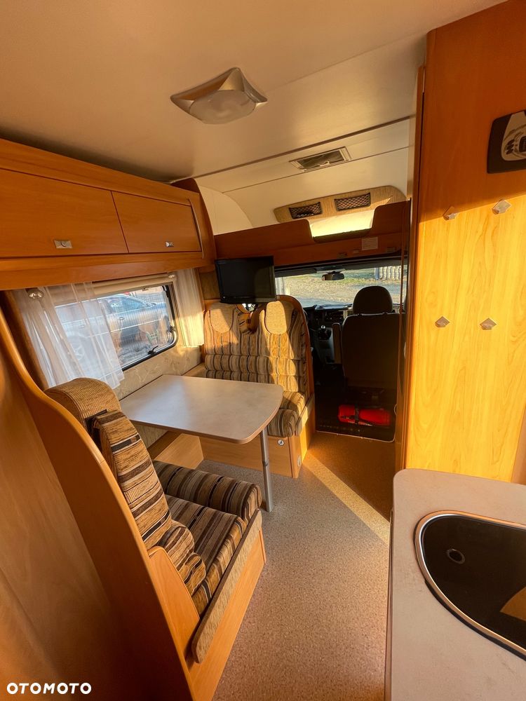 Ford Transit Challenger - 23