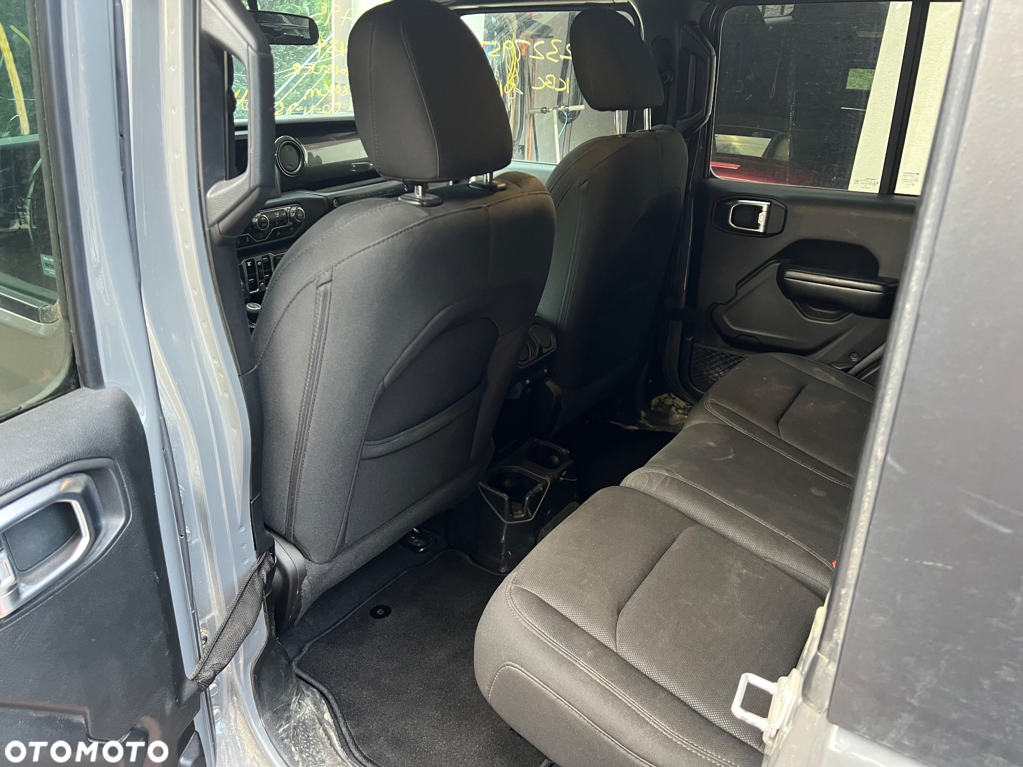 Jeep Wrangler 3.6 Unlim Sahara - 20