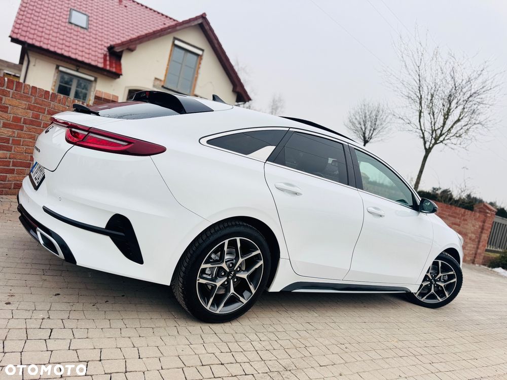 Kia ProCeed 1.5 T-GDI GT Line - 28