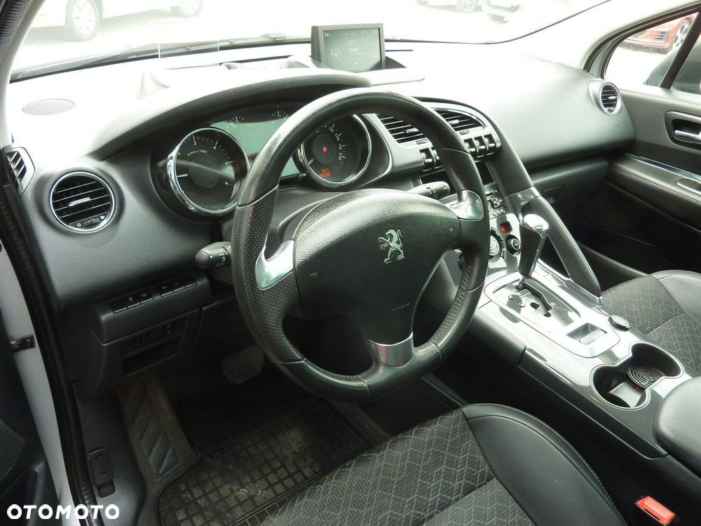 Peugeot 3008 - 11