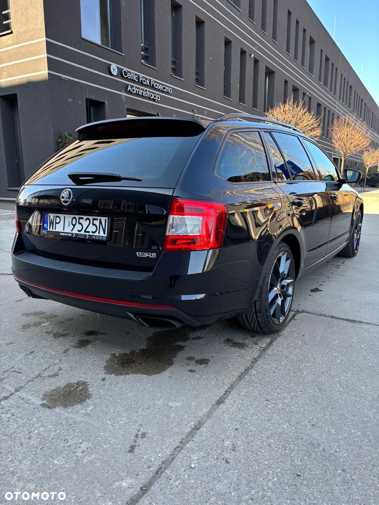Skoda Octavia 2.0 TDI DSG RS - 5