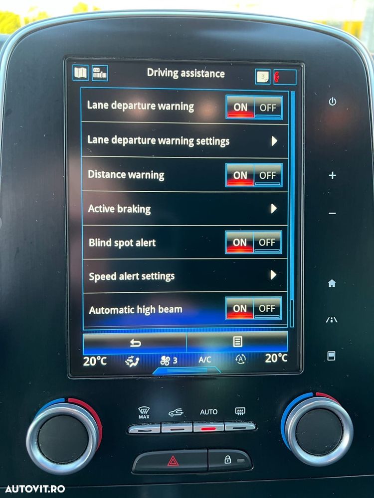 Renault Grand Scenic - 8