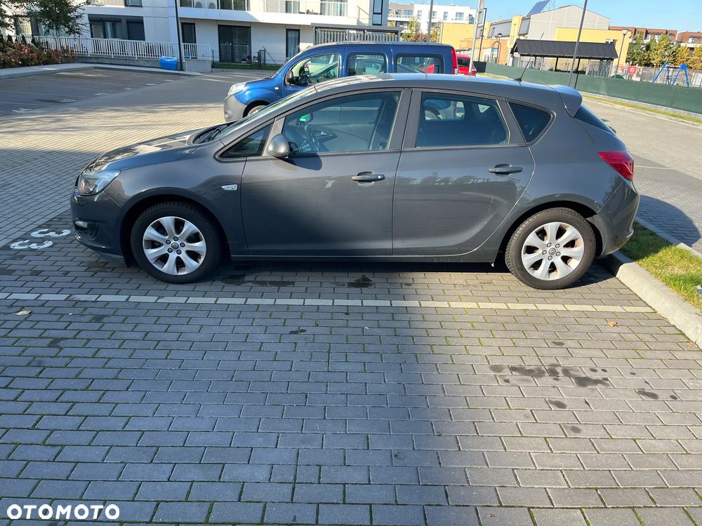 Opel Astra - 2
