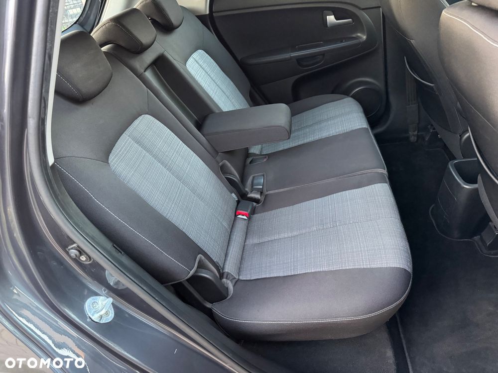 Kia Venga 1.6 CVVT Platinum Edition - 24