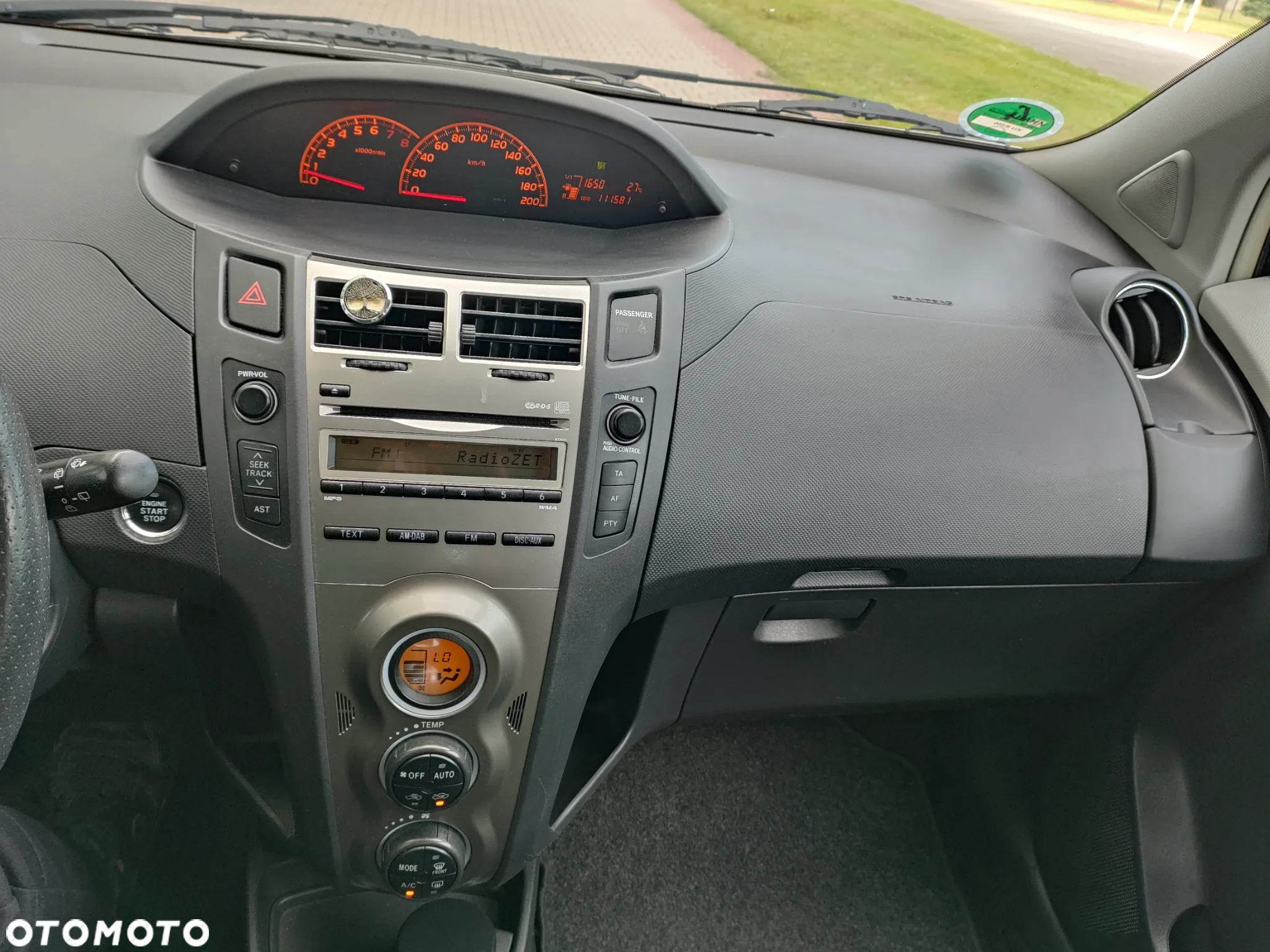 Toyota Yaris - 14