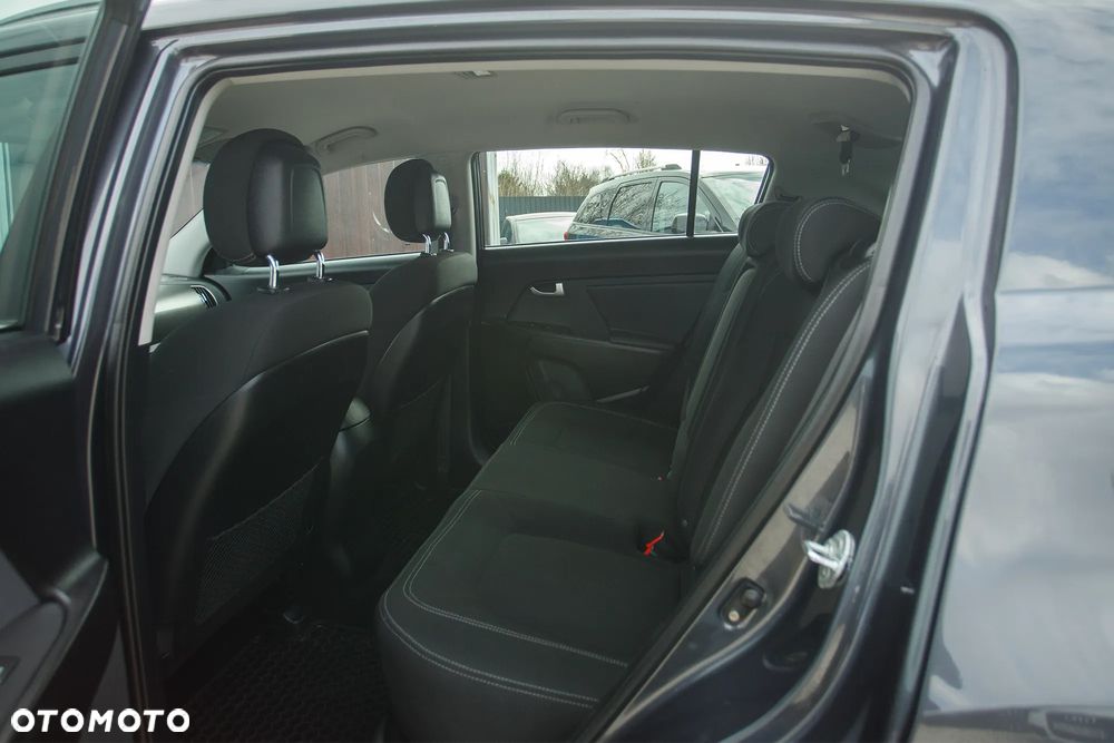 Kia Sportage 1.6 GDI Business Line L 2WD - 25