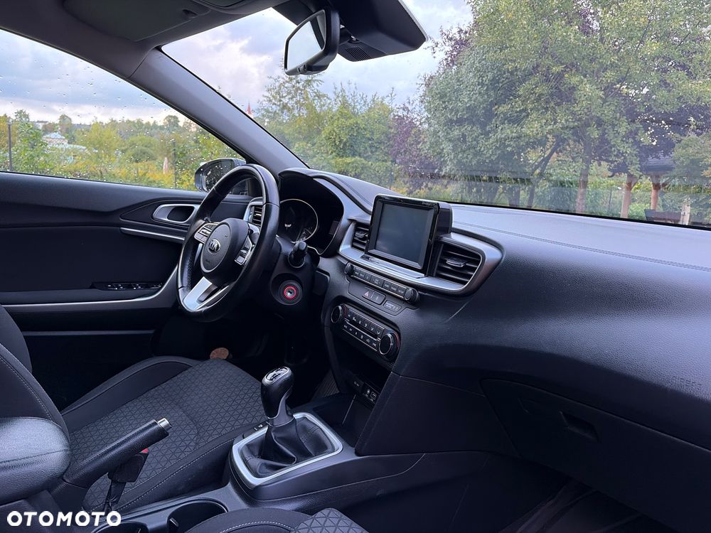 Kia Ceed 1.4 T-GDI L Business Line - 15