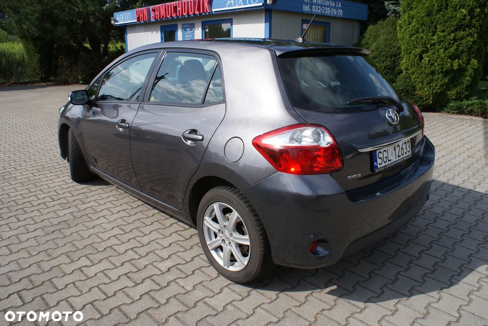 Toyota Auris - 9