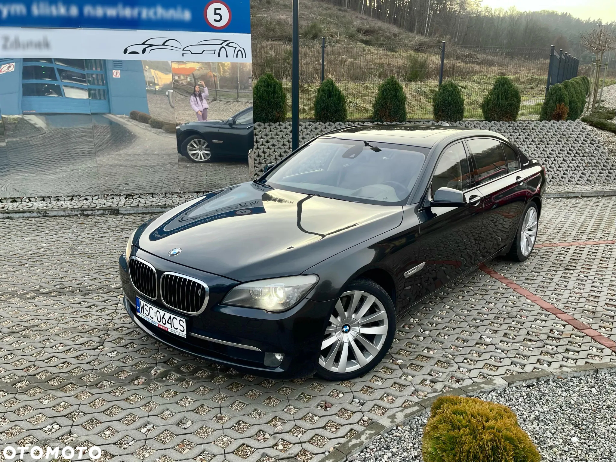 BMW Seria 7 750Li - 2