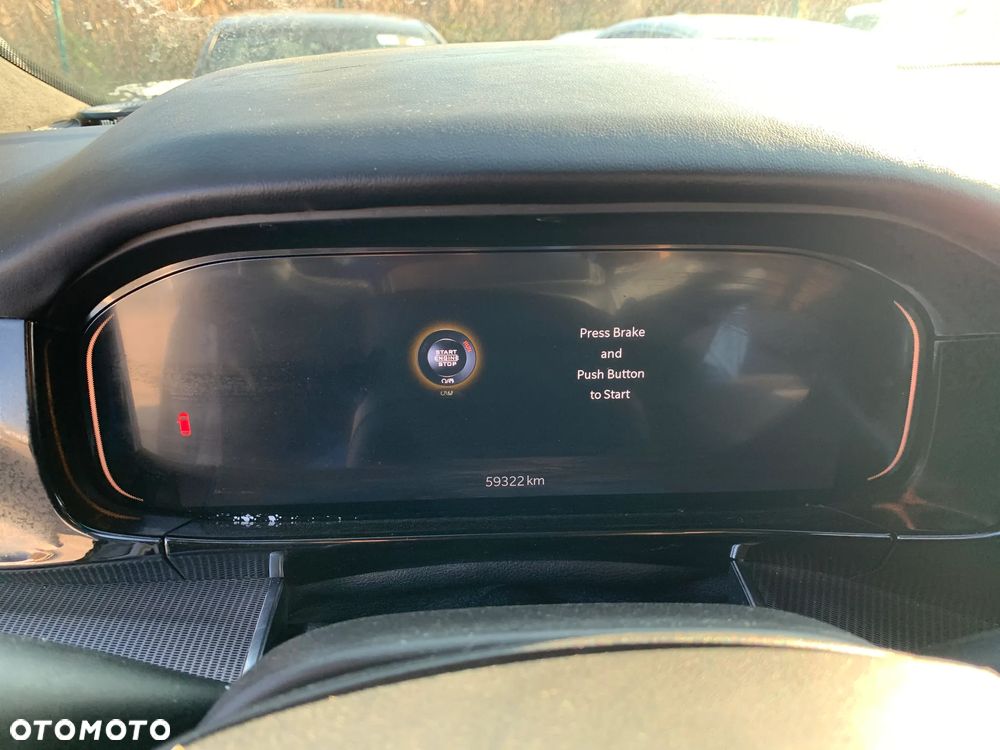 Jeep Grand Wagoneer - 12