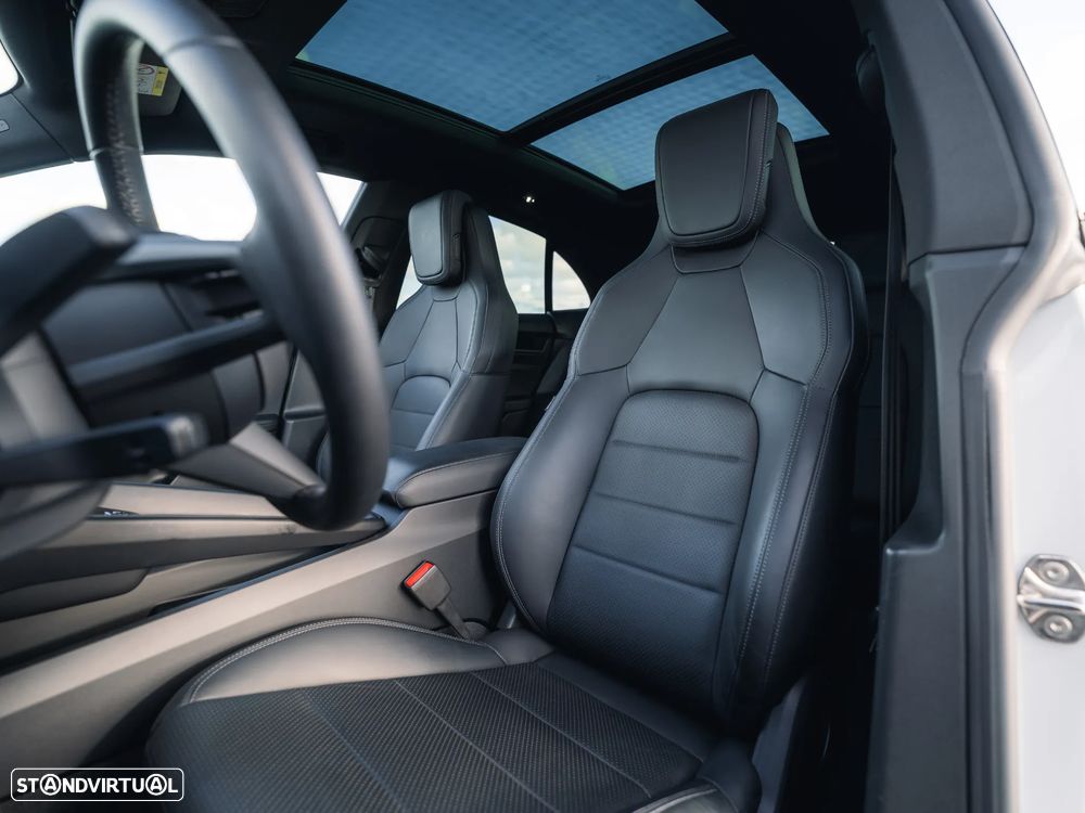 Porsche Macan Electric - 15