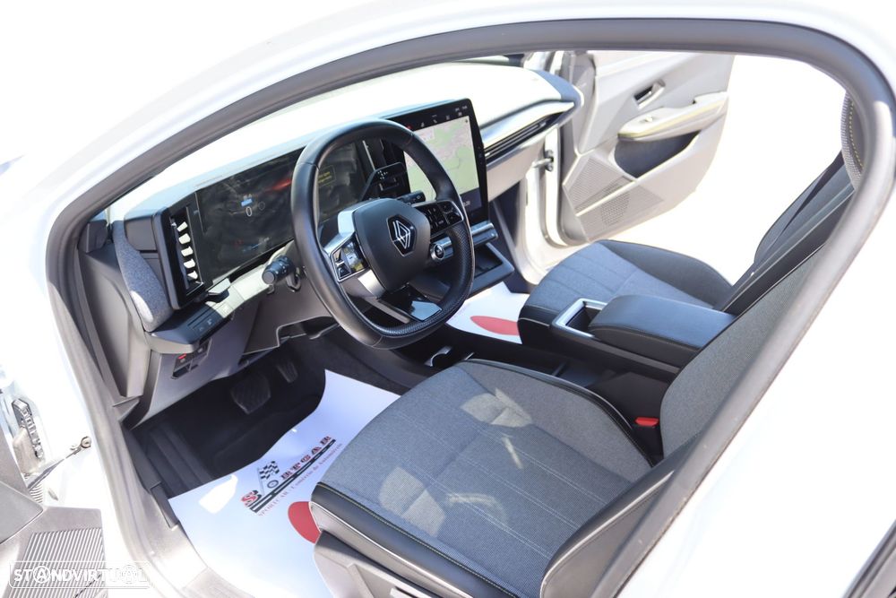 Renault Mégane E-Tech - 9