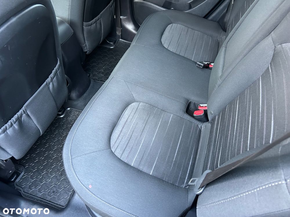 Hyundai ix35 blue 1.6 2WD Finale - 18