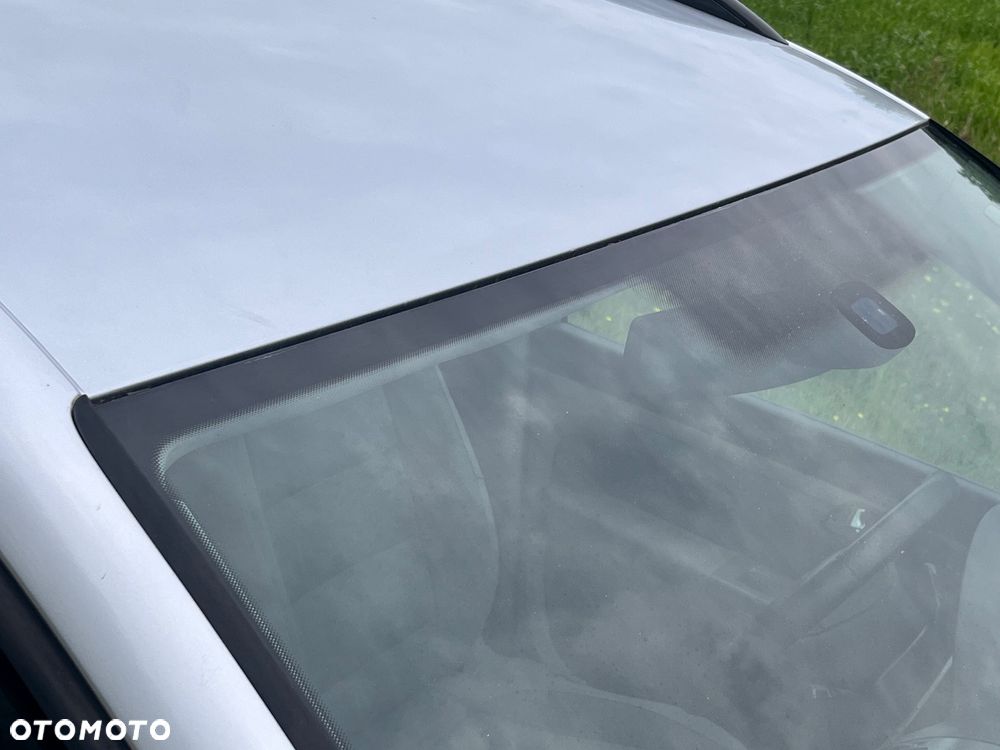 Volkswagen Touran 1.9 TDI DSG Trendline - 13
