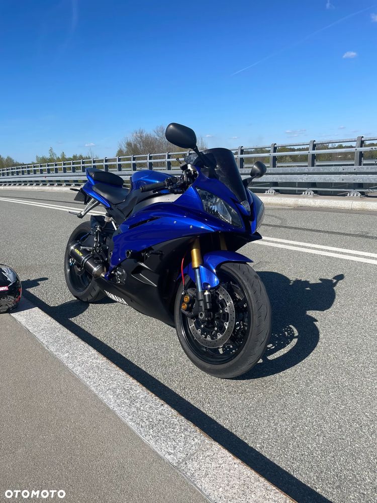 Yamaha R6 - 1
